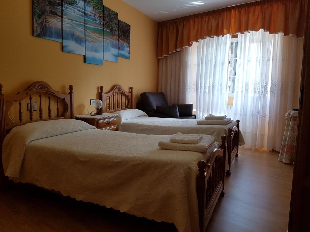 Habitaciones A Casa De Pepe 特里亚卡斯特拉 外观 照片