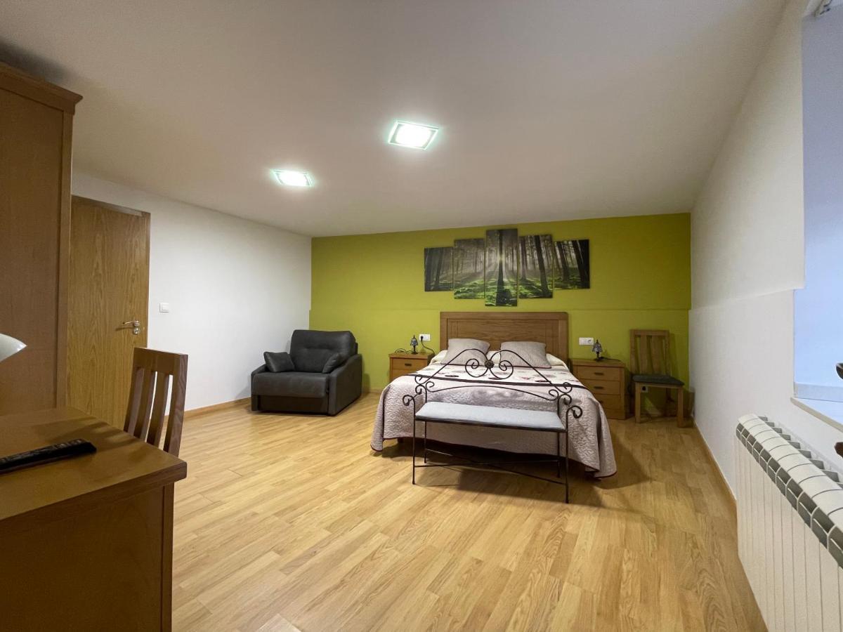Habitaciones A Casa De Pepe 特里亚卡斯特拉 外观 照片