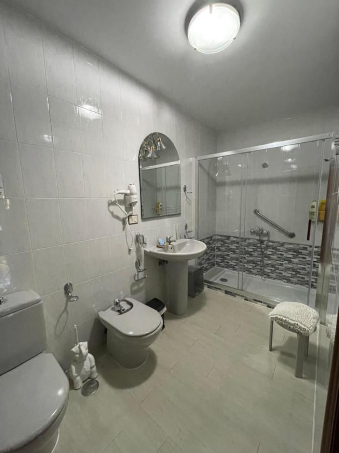 Habitaciones A Casa De Pepe 特里亚卡斯特拉 外观 照片