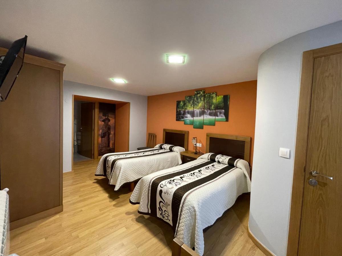 Habitaciones A Casa De Pepe 特里亚卡斯特拉 外观 照片